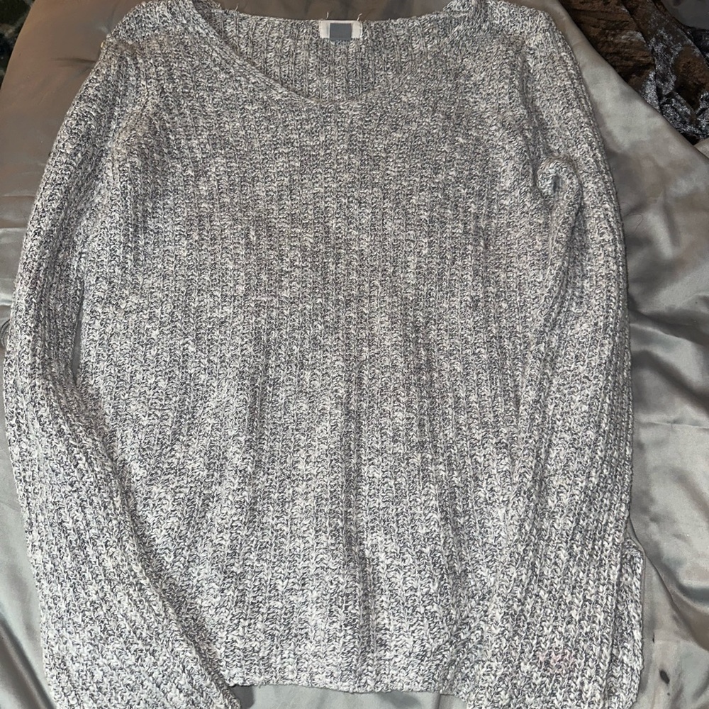 Old Navy sweater